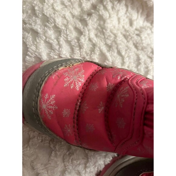 Girls  Youth boots size 8 Pink with silver snowflakes - Picture 6 of 11